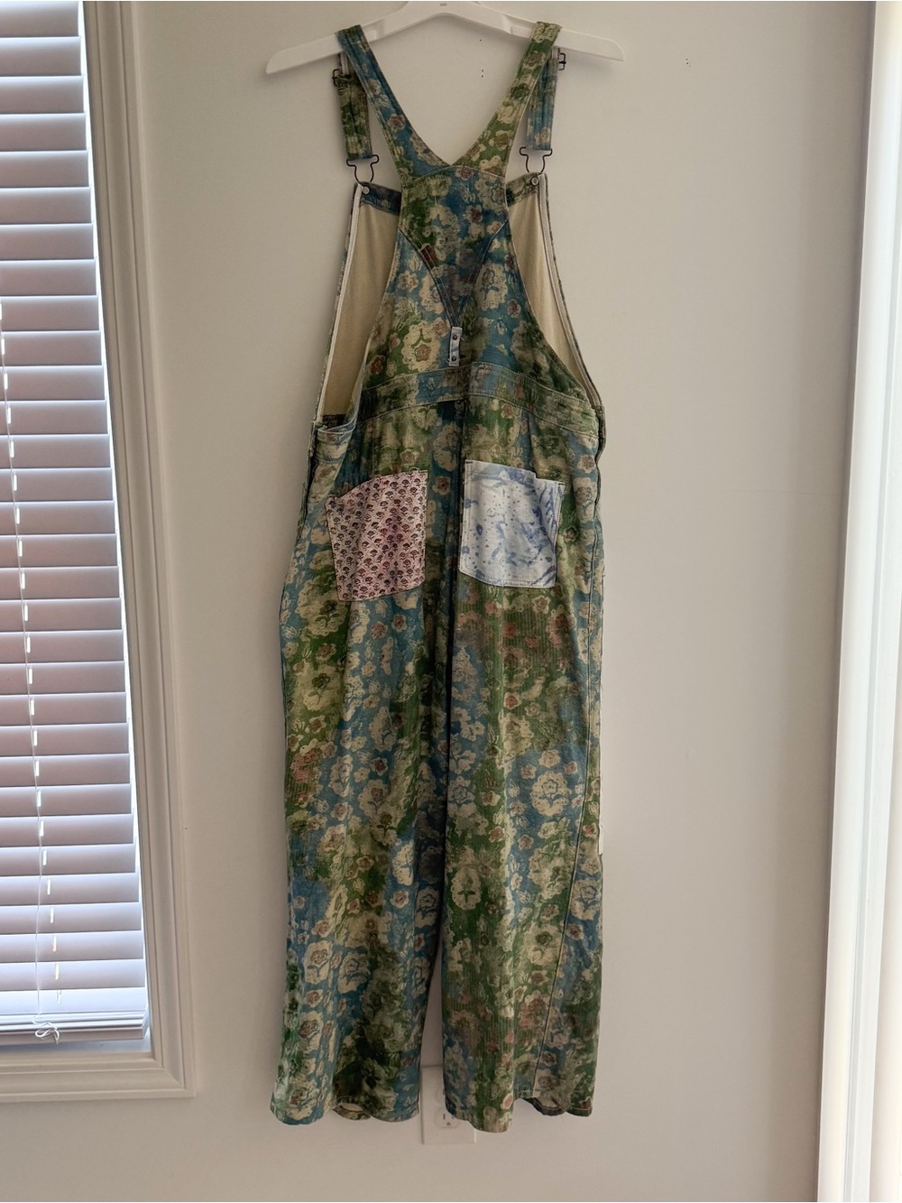 Easel patchwork overalls - Picture 3 of 6